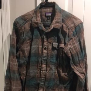 Patagonia flannel size medium